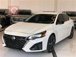 نيسان ألتيما